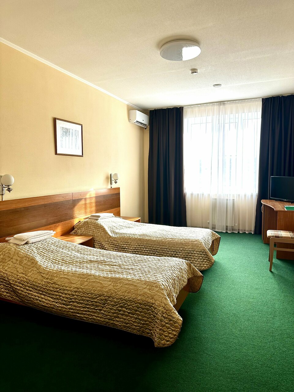 Фото Гостиница Бристоль Ейск-131 Гостиница Бристоль Ейск-131