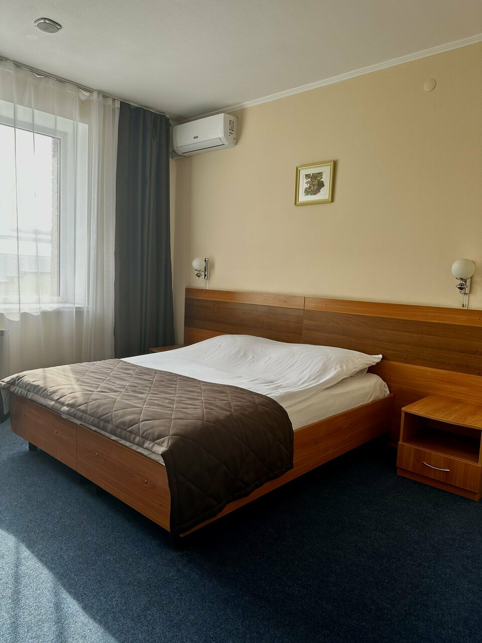 Фото Гостиница Бристоль Ейск-190 Гостиница Бристоль Ейск-190