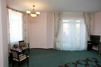 Фото Гостиница Бристоль Ейск-62 Гостиница Бристоль Ейск-62