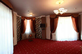 Фото Гостиница Бристоль Ейск Люкс с 1 спальней 6 Гостиница Бристоль Ейск Люкс с 1 спальней-6