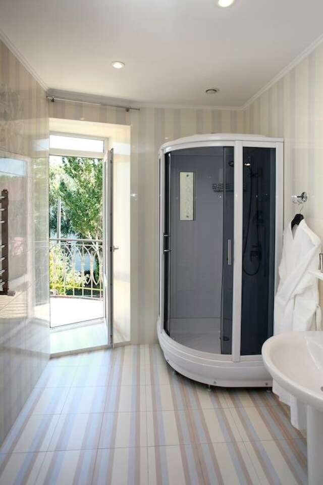 Фото Гостиница Бристоль Ейск-37 Гостиница Бристоль Ейск-37