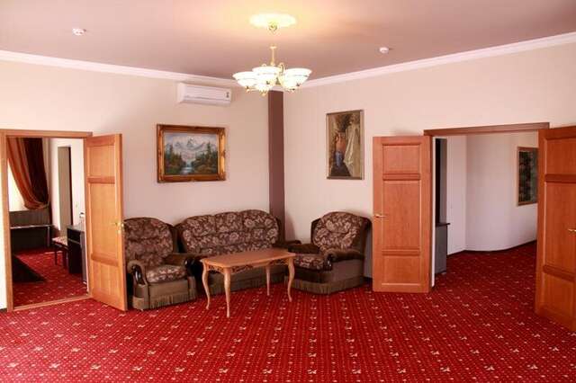 Фото Гостиница Бристоль Ейск-245 Гостиница Бристоль Ейск-245