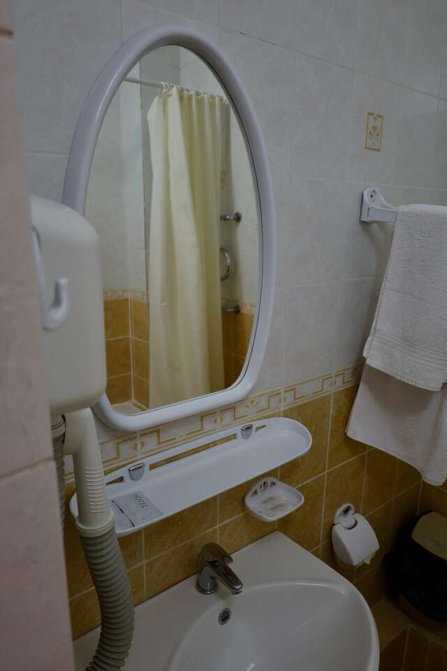 Фото Гостиница Бристоль Ейск-187 Гостиница Бристоль Ейск-187