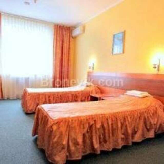 Фото Гостиница Бристоль Ейск-250 Гостиница Бристоль Ейск-250